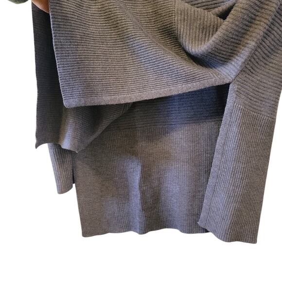 Adrienne Vittadini Pullover Cowl Neck Lightweight Comfy Oversized Sweater Size S - Picture 3 of 7